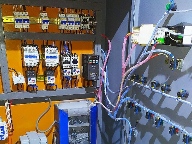 servicio ingenieros eléctricos Perú 