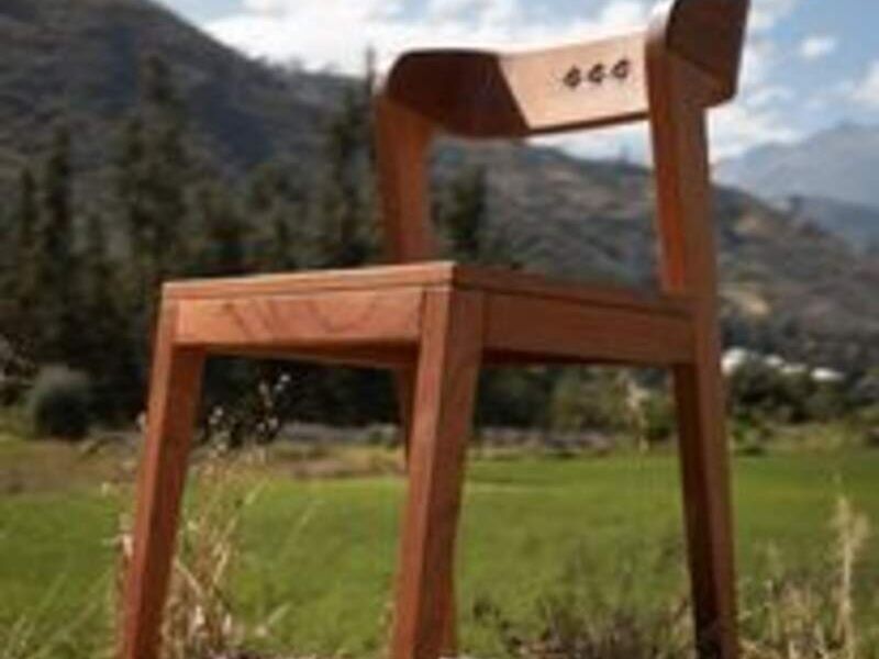 Silla de Madera Tallada Artesanal