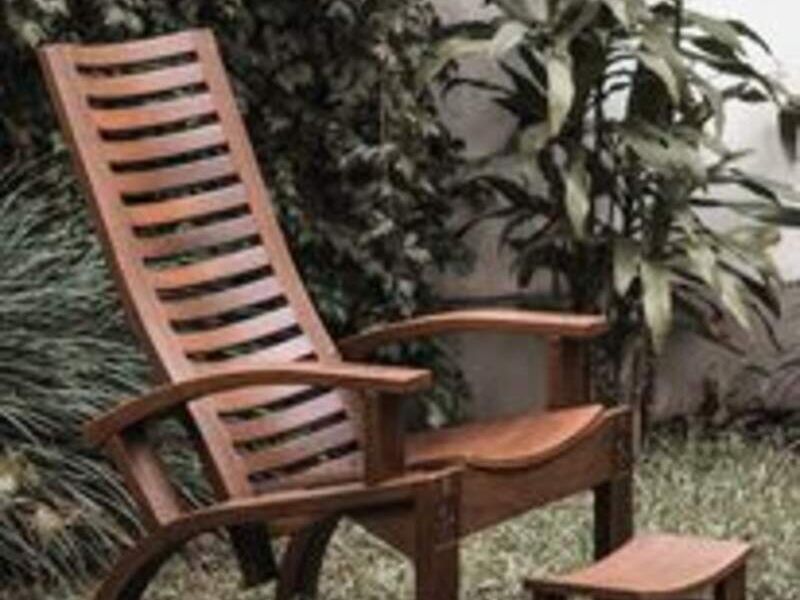 Silla de Madera Lacada Minimalista